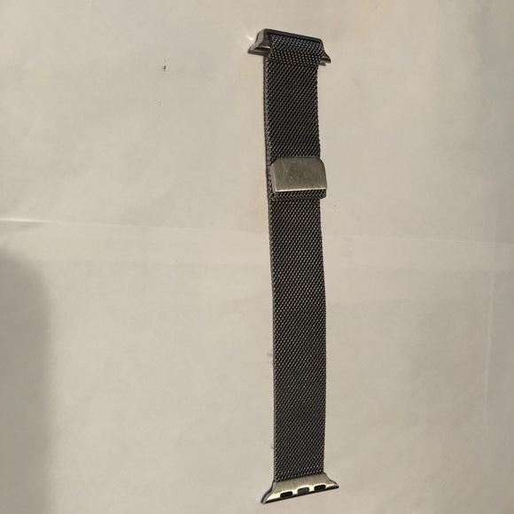 4 AppleWatch Bands - Picture 2 of 5